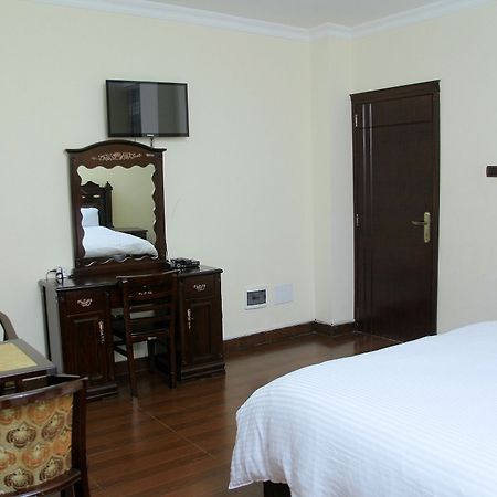 Bnow Hotel Addis Abeba Exteriér fotografie